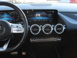 MERCEDES-BENZ GLA 220 usata, con Volante in pelle