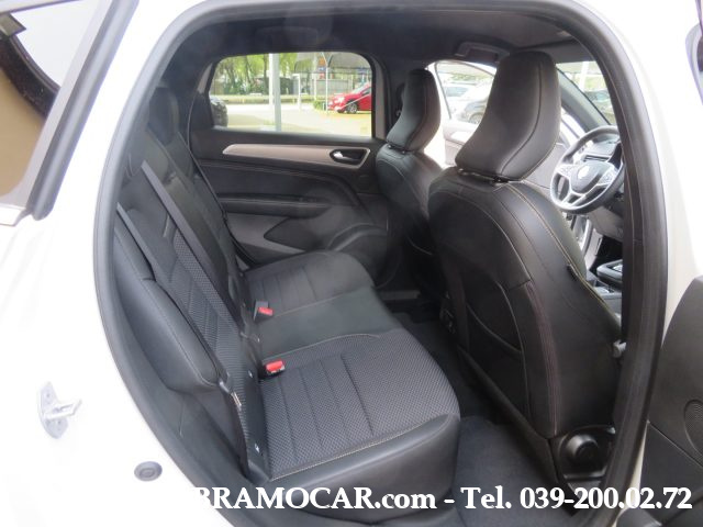 RENAULT Arkana usata, con Autoradio digitale