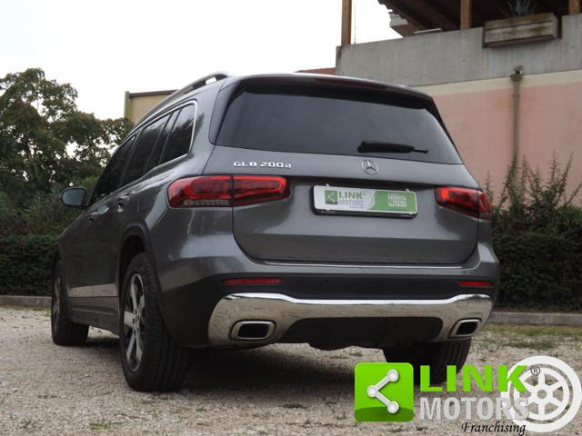 MERCEDES-BENZ GLB 200 usata 43