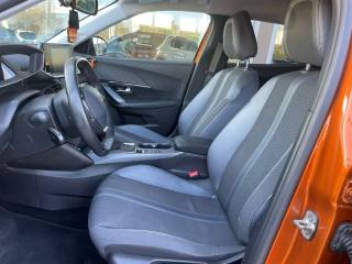 PEUGEOT 2008 usata, con Autoradio digitale