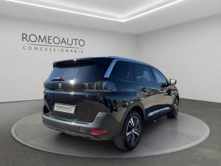 PEUGEOT 5008 usata, con Autoradio