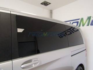 MERCEDES-BENZ V 200 usata, con Sensori di parcheggio anteriori