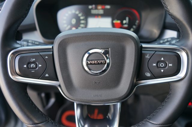 VOLVO XC40 usata 28