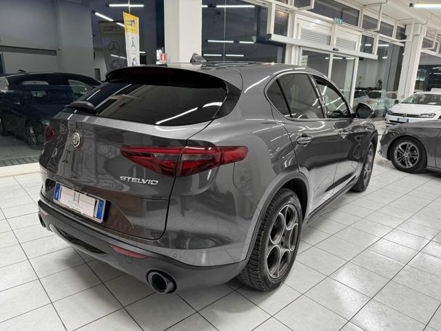 ALFA ROMEO Stelvio usata, con Chiusura centralizzata