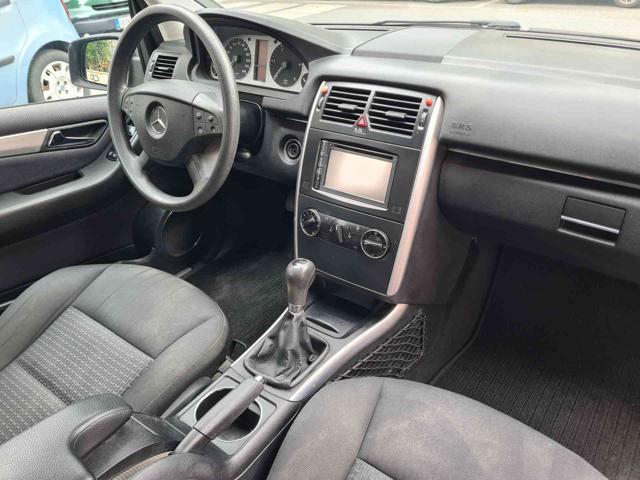 MERCEDES-BENZ B 180 usata, con Chiusura centralizzata