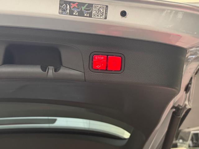 MERCEDES-BENZ GLE 300 usata, con Leve al volante