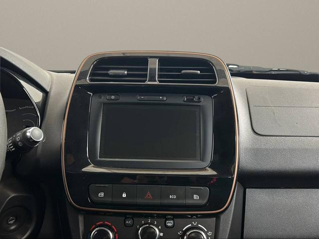 DACIA Spring usata, con USB