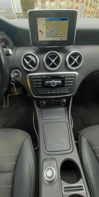 MERCEDES-BENZ A 180 usata 21