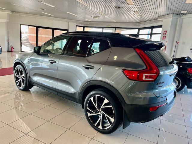 VOLVO XC40 usata, con Autoradio