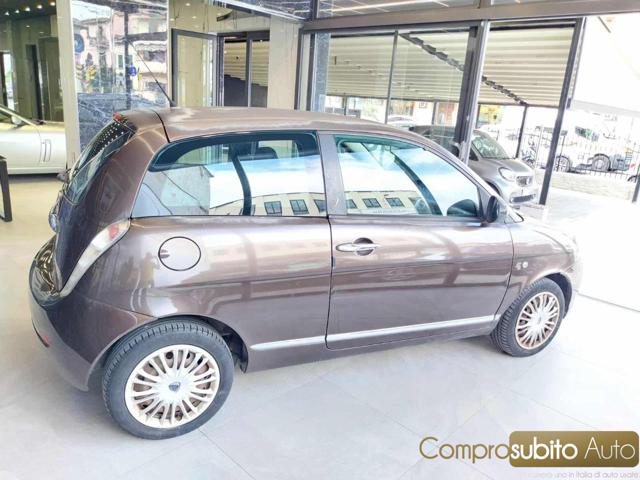 LANCIA Ypsilon usata, con Autoradio