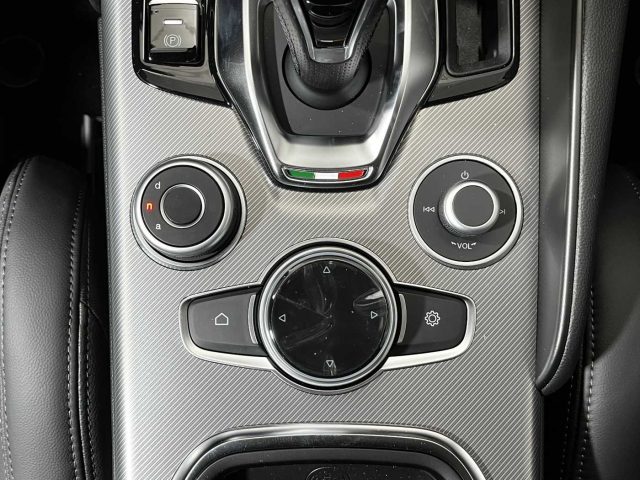 ALFA ROMEO Giulia usata, con Specchietti laterali elettrici