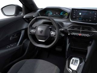 PEUGEOT 2008 usata, con Cruise Control