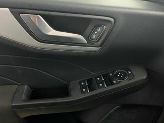 FORD Kuga usata, con USB
