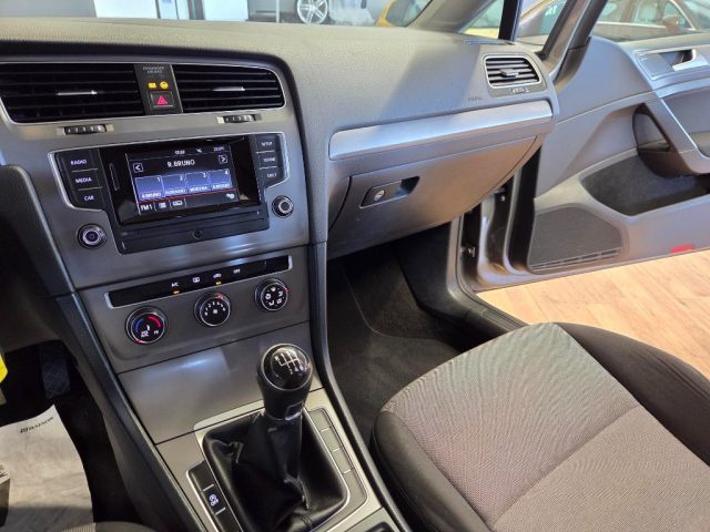 VOLKSWAGEN Golf usata, con ESP