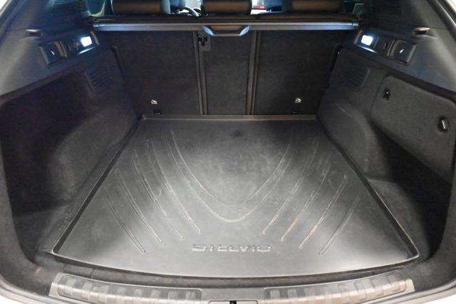 ALFA ROMEO Stelvio usata 33