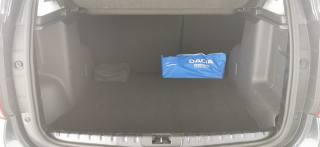 DACIA Duster usata, con USB