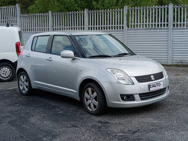 SUZUKI Swift usata, con Cerchi in lega