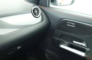 MERCEDES-BENZ GLA 220 usata, con Controllo trazione