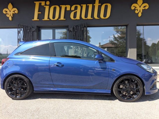 OPEL Corsa usata, con Airbag laterali