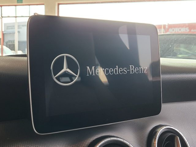 MERCEDES-BENZ CLA 180 usata, con Climatizzatore