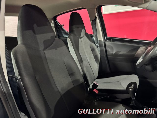 TOYOTA Aygo usata 18