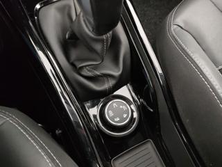 PEUGEOT 2008 usata, con Interni in pelle