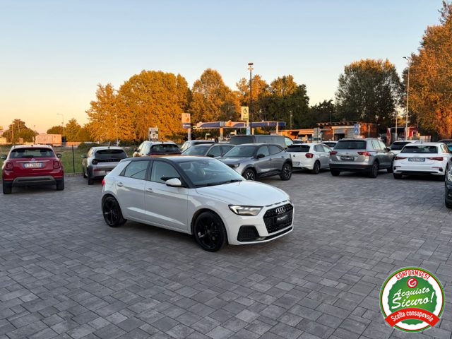 AUDI A1 usata, con Autoradio