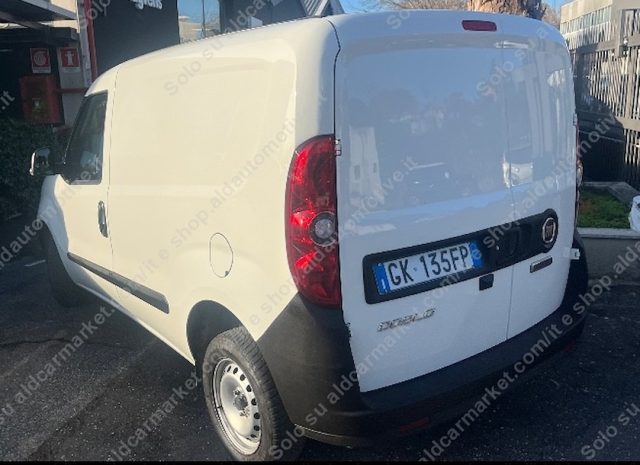 FIAT Doblo usata, con Airbag