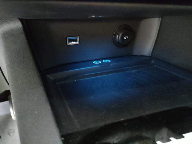 PEUGEOT 3008 usata, con Volante in pelle