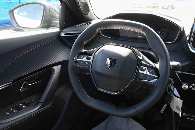 PEUGEOT 2008 usata, con Sistema di navigazione