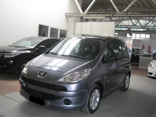 PEUGEOT 1007 usata, con Airbag laterali