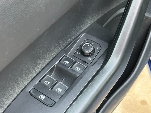 VOLKSWAGEN Taigo usata, con Cruise Control