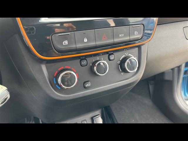 DACIA Spring usata, con Touch screen