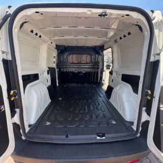 FIAT Doblo usata, con USB