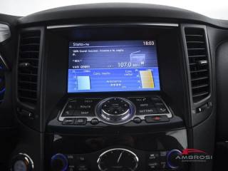 INFINITI QX70 usata 13