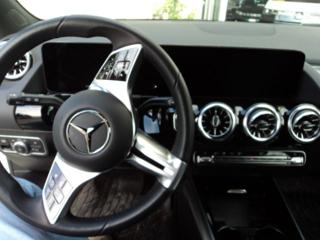 MERCEDES-BENZ EQA usata, con Climatizzatore