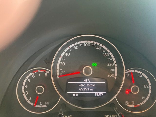 VOLKSWAGEN Maggiolino usata, con Park Distance Control
