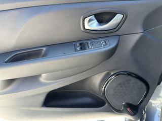 RENAULT Clio usata, con Chiusura centralizzata