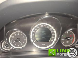 MERCEDES-BENZ E 220 usata, con Autoradio