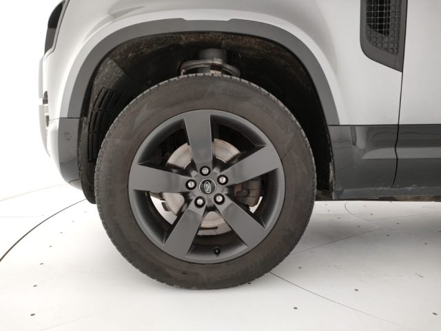 LAND ROVER Defender usata, con Frenata d