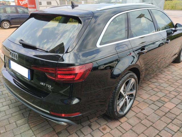 AUDI A4 usata, con Autoradio