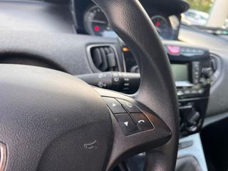 LANCIA Ypsilon usata, con Fendinebbia