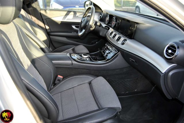 MERCEDES-BENZ E 220 usata, con Fari LED