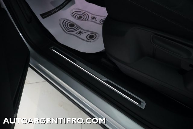 VOLKSWAGEN Tiguan usata, con Autoradio digitale