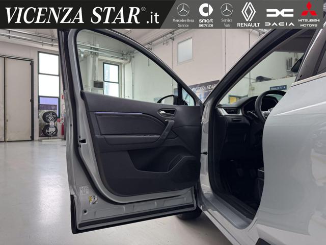 RENAULT Captur usata, con Sistema di navigazione