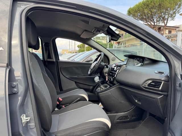 LANCIA Ypsilon usata, con Controllo automatico clima