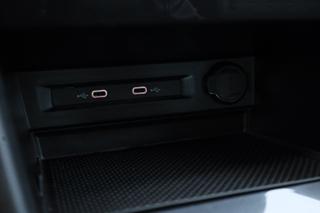 VOLKSWAGEN Tiguan usata, con USB