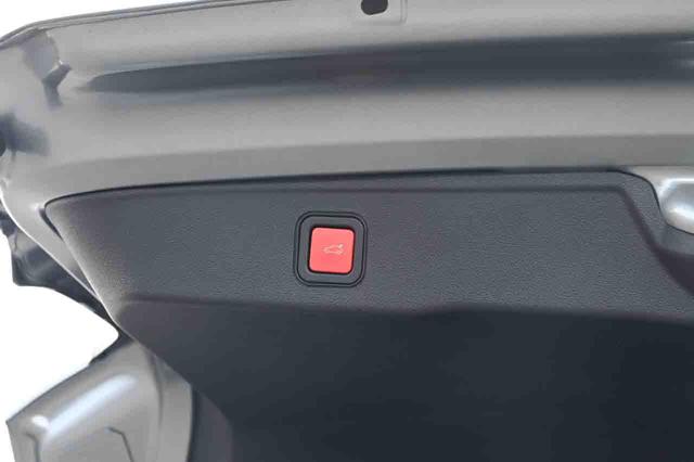JEEP Avenger usata, con Autoradio