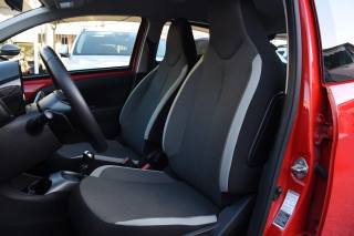 TOYOTA Aygo usata, con Autoradio