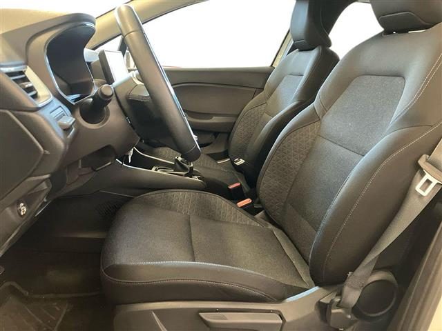 RENAULT Clio usata, con Volante in pelle
